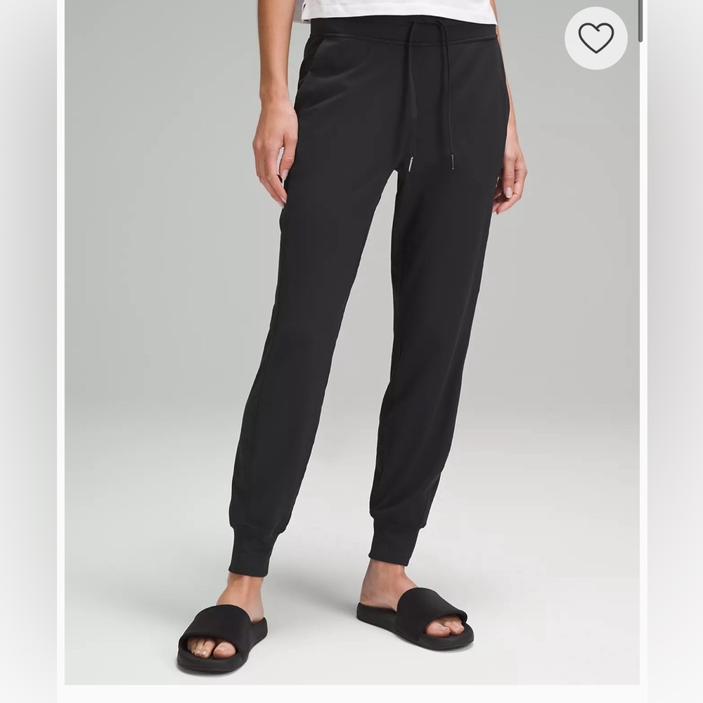 Ready to Rulu Lulumelon joggers size 0 brand new with tags